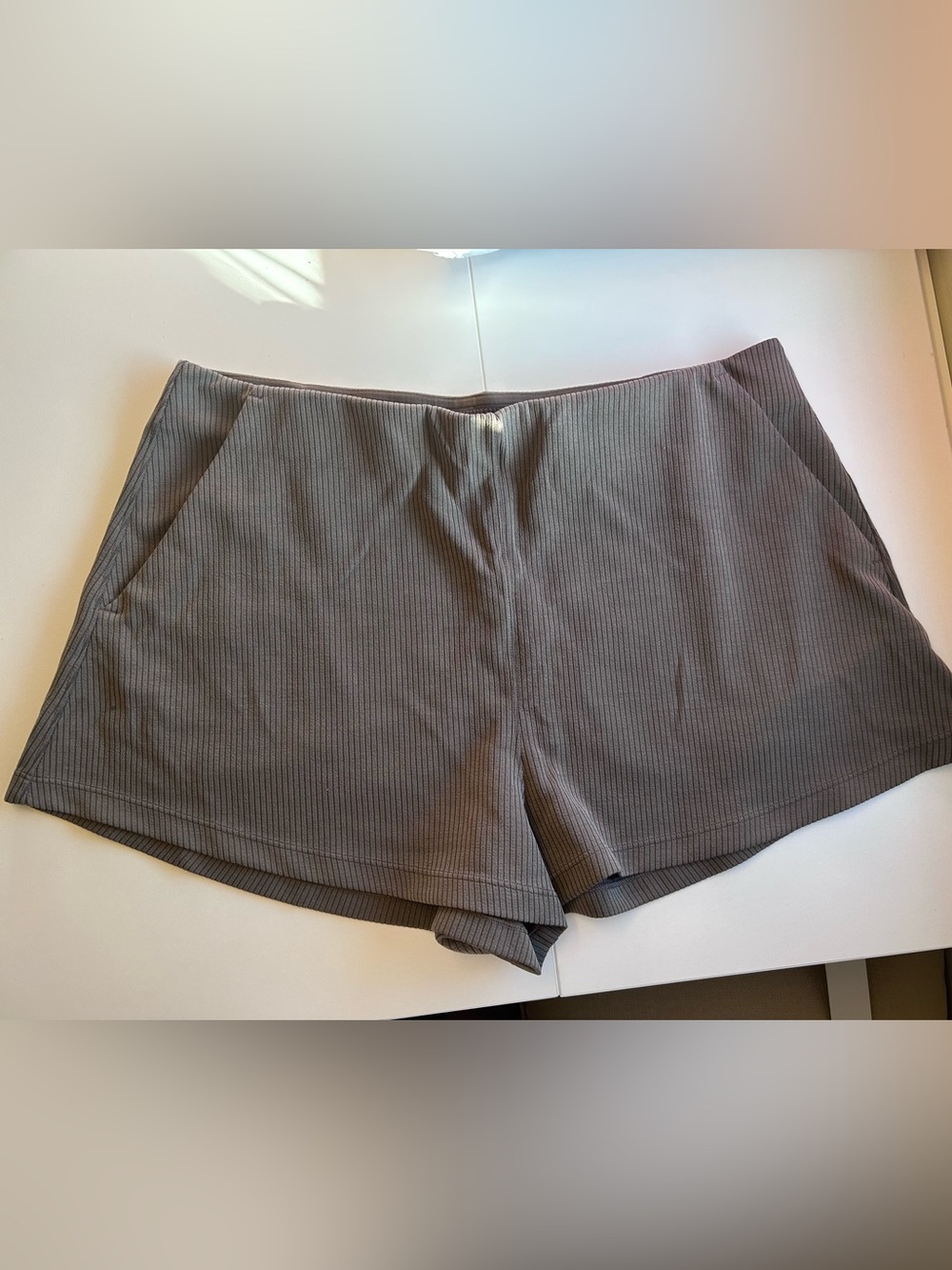 Lululemon Ribbed Softstreme High-Rise Short 2" Nomad Taupe - Size 14